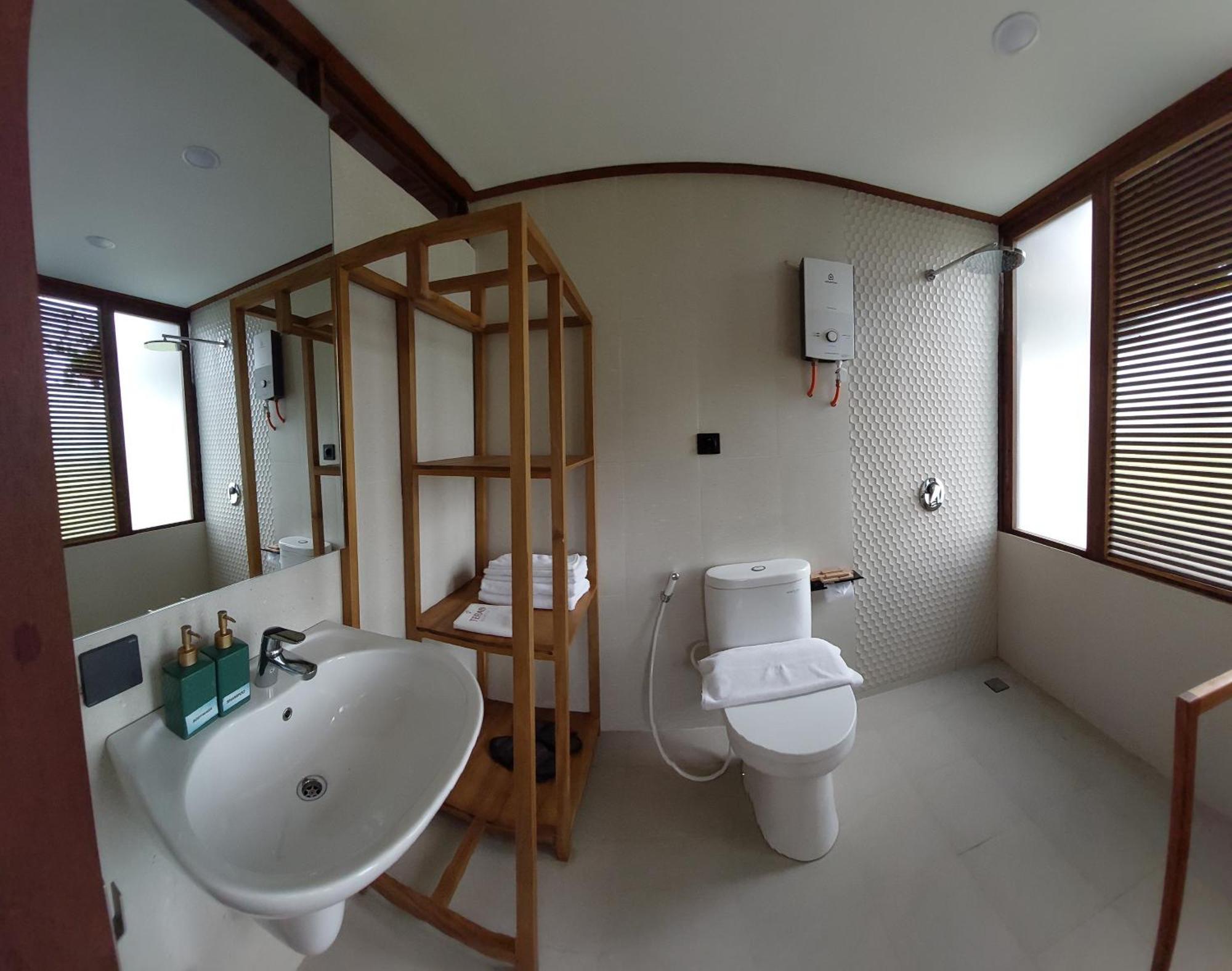Teras Hotel Ijen Banyuwangi Banyuwangi  Buitenkant foto